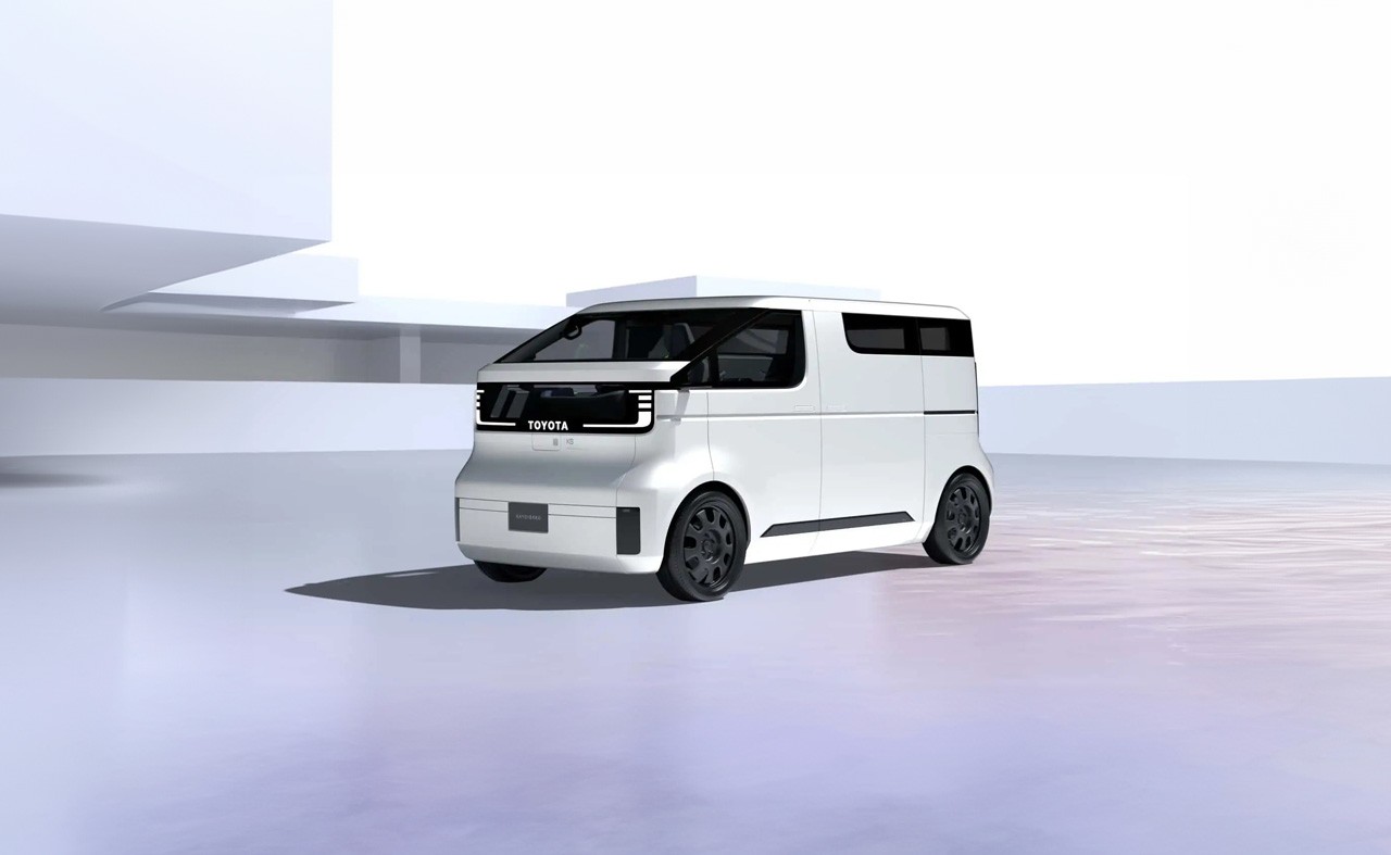 Toyota Kayoikao EV Minivan Concept